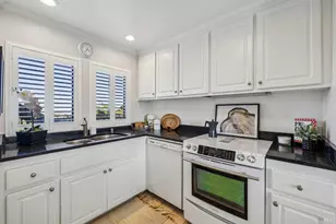 369 Headlands Ct, Sausalito, CA 94965 - Photo 16