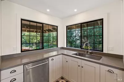 549 Catherine Court, Santa Rosa, CA 95409 - Photo 18