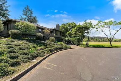 549 Catherine Court, Santa Rosa, CA 95409 - Photo 2