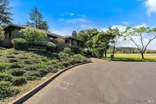 549 Catherine Ct, Santa Rosa, CA 95409 - Photo 2