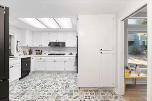 2070 Stonefield Ln, Santa Rosa, CA 95403 - Photo 20