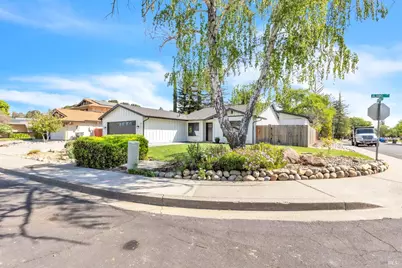 317 N Alamo Drive, Vacaville, CA 95688 - Photo 4