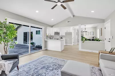 317 N Alamo Drive, Vacaville, CA 95688 - Photo 12