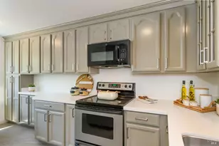 137 Koch Rd, Corte Madera, CA 94925 - Photo 8