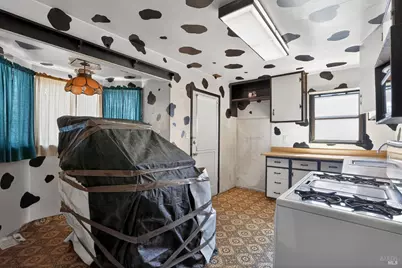 15760 Via Regio, San Lorenzo, CA 94580 - Photo 14