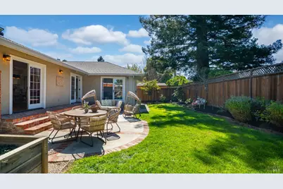 1427 Dawes Street, Novato, CA 94947 - Photo 8