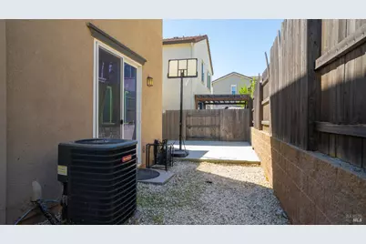 2350 Sheldon Drive, Fairfield, CA 94533 - Photo 40