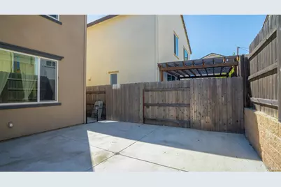 2350 Sheldon Drive, Fairfield, CA 94533 - Photo 38