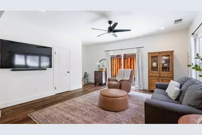 14 W Brookside Drive, Cloverdale, CA 95425 - Photo 12