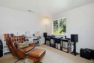 104 Village Oaks Ct, Healdsburg, CA 95448 - Photo 34