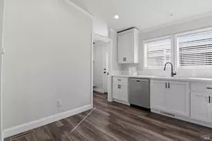 302 Floral Dr, Cotati, CA 94931 - Photo 14