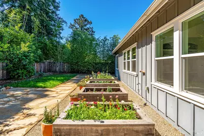 215 Pheasant Court, Napa, CA 94558 - Photo 38