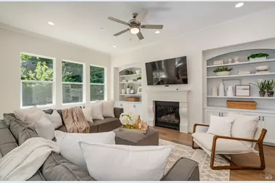 215 Pheasant Court, Napa, CA 94558 - Photo 12