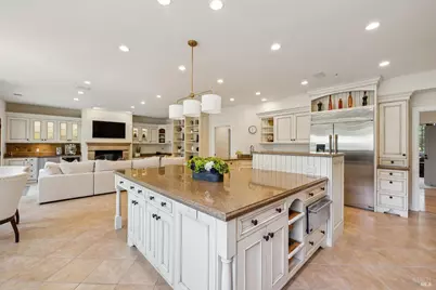 172 Pacheco Avenue, Novato, CA 94947 - Photo 14