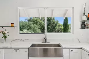 8353 W Dry Creek Rd, Healdsburg, CA 95448 - Photo 48