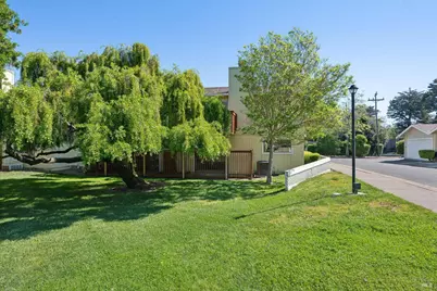 74 Salvatore Drive, Novato, CA 94949 - Photo 2