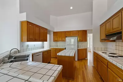 2988 Rustle Court, Fairfield, CA 94534 - Photo 12