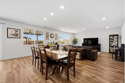 1685 Blossom Way, Dixon, CA 95620 - Photo 18