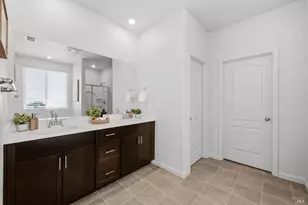 1685 Blossom Way, Dixon, CA 95620 - Photo 32