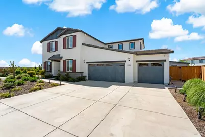 1685 Blossom Way, Dixon, CA 95620 - Photo 4