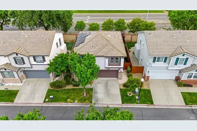 110 Chimney Rock Drive, Vacaville, CA 95687 - Photo 44