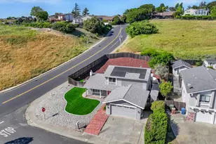 249 Baker St, Benicia, CA 94510 - Photo 32