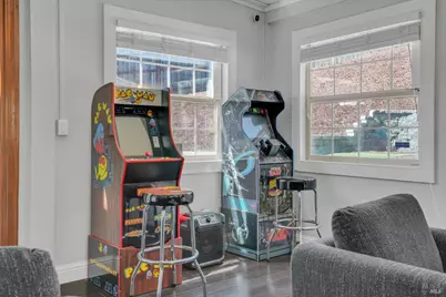 249 Baker Street, Benicia, CA 94510 - Photo 18