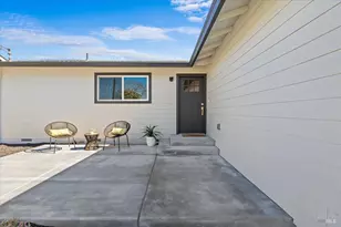 1622 Weaverly Dr, Petaluma, CA 94954 - Photo 2