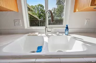 164 Fulton Pl, Windsor, CA 95492 - Photo 12