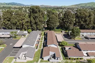 222 Del Luz Ct, Fairfield, CA 94533 - Photo 2