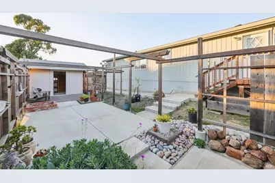 2704 Ridge Road, San Pablo, CA 94806 - Photo 2