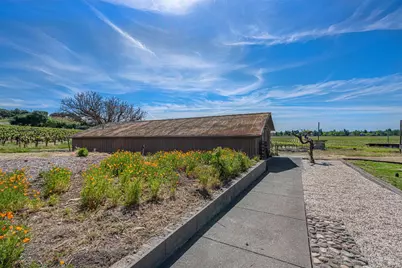 590 Pleasant Avenue, Santa Rosa, CA 95403 - Photo 52