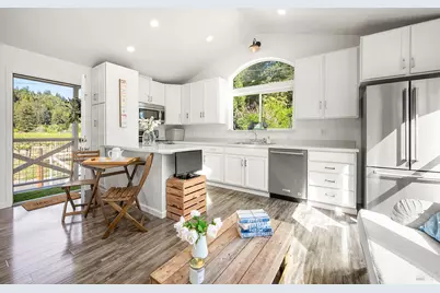 16530 Laughlin Road, Guerneville, CA 95446 - Photo 32