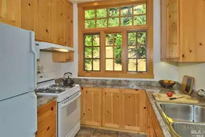 18900 Armstrong Woods Road, Guerneville, CA 95446 - Photo 8