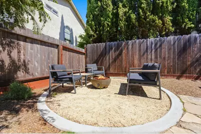 350 Jacaranda Drive, Suisun City, CA 94585 - Photo 32