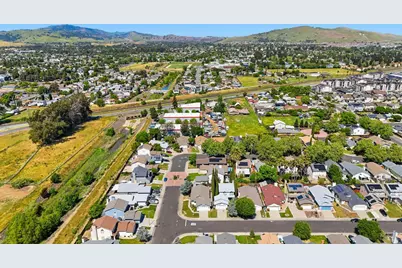 350 Jacaranda Drive, Suisun City, CA 94585 - Photo 42