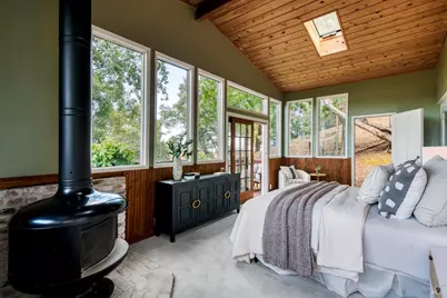 135 Martens Boulevard, San Rafael, CA 94901 - Photo 16