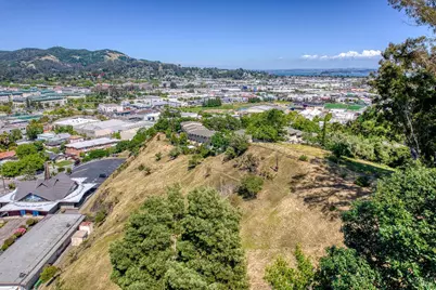 135 Martens Boulevard, San Rafael, CA 94901 - Photo 40