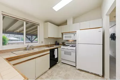 40 Falcon Crest Circle #40, Napa, CA 94558 - Photo 8