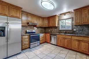 4872 Canyon Dr, Santa Rosa, CA 95409 - Photo 2