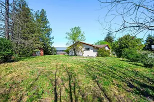 201 Redwood Cir, Petaluma, CA 94954 - Photo 26