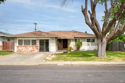 100 Anita Court, Vacaville, CA 95688 - Photo 4