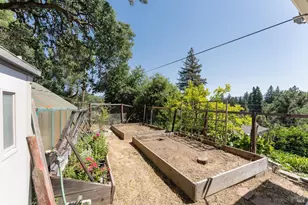 925 Knob Hill Rd, Ukiah, CA 95482 - Photo 22