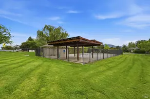 32 Dockside Cir, San Rafael, CA 94903 - Photo 18