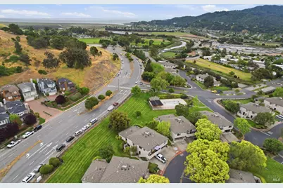 32 Dockside Circle, San Rafael, CA 94903 - Photo 26