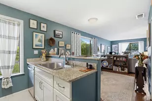 32 Dockside Cir, San Rafael, CA 94903 - Photo 10