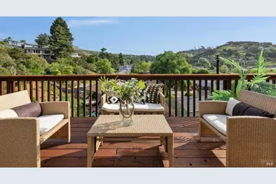 22 North Terrace, Tiburon, CA 94920 - Photo 2