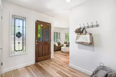 186 Barrio Way, Windsor, CA 95492 - Photo 6