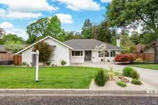 213 Kaanapali Dr, Napa, CA 94558 - Photo 1