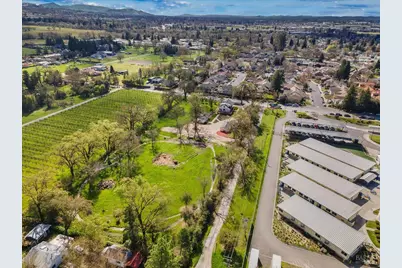 127 Pleasant Avenue, Santa Rosa, CA 95403 - Photo 68